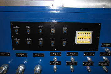 hydraulic and control signal connections